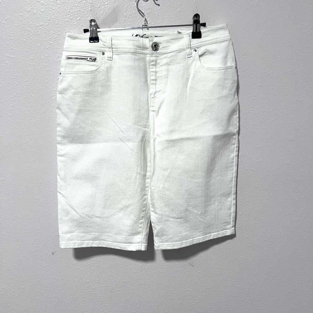 INC‎ White regular fit Denim Bermudas 6